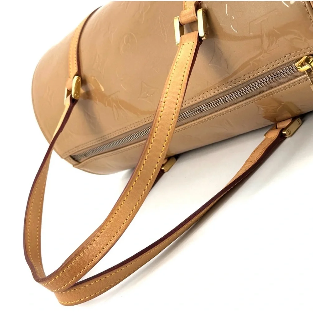 Louis Vuitton Monogram Vernis Bedford Bag
Authentic - Picture 8 of 17